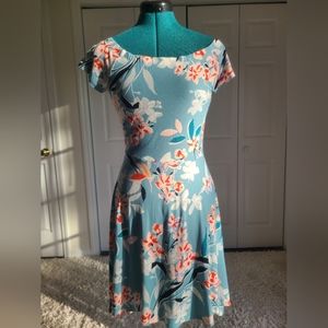 Women's Off the Shoulder Dress Size L